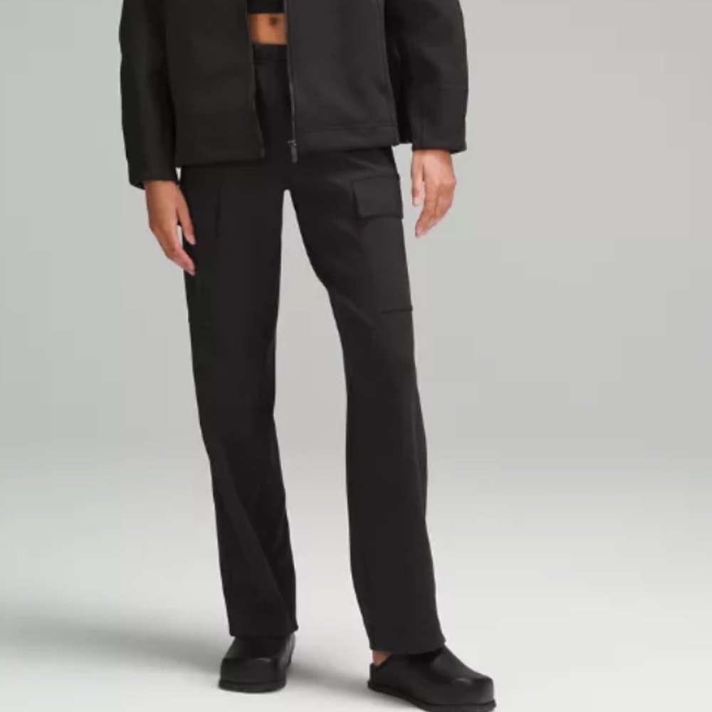 Mid-Rise Cargo Pant